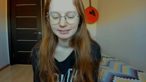 Snapshot of fire_luna chatting on February 24, 2025, 9:10 am fire_luna online show from February 24, 2025, 9:10 am