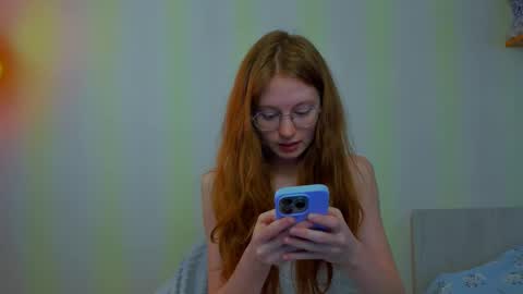 fire_luna online show from March 18, 2026, 6:38 am