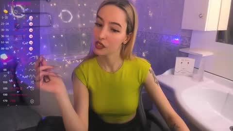 Snapshot of fire_moth chatting on March 8, 2025, 3:39 am Bellatrix online show from March 8, 2025, 3:39 am