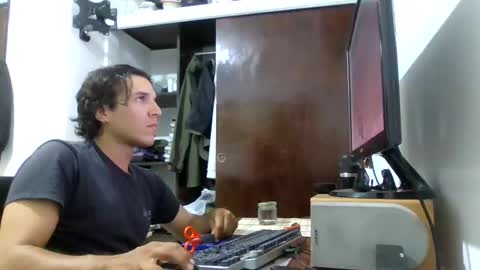 Ricardo online show from January 2, 2025, 2:33 am