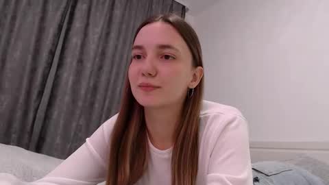 fireflies_fly_ online show from November 23, 2025, 5:24 pm