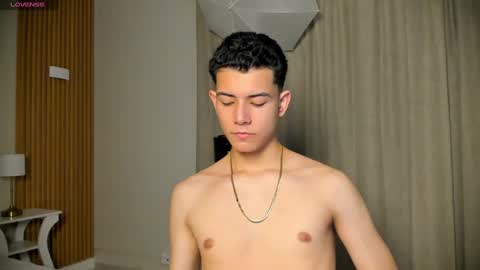 Nicolas online show from November 8, 2025, 1:00 pm