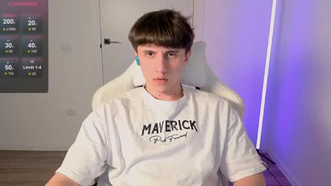 Snapshot of first_mark chatting on May 6, 2026, 5:18 pm first_mark online show from May 6, 2026, 5:18 pm
