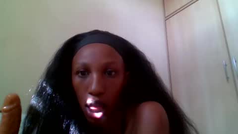 Goddess online show from April 15, 2026, 1:07 pm