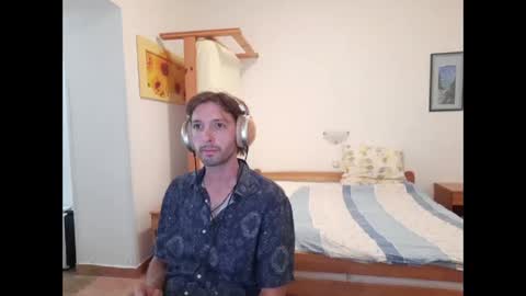 fishp214818 online show from September 20, 2025, 8:15 am