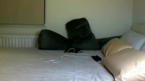 Fitbut online show from September 23, 2025, 7:50 pm