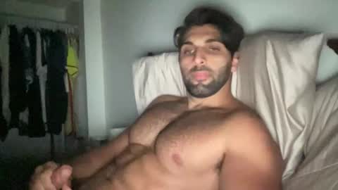 fitcurvyman4fun_69 online show from September 22, 2025, 3:30 am