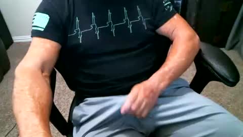 fitguy40 online show from March 25, 2026, 8:04 pm