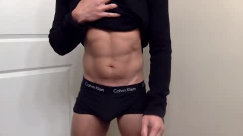 Snapshot of fithornyandtatted chatting on March 15, 2026, 4:24 pm fithornyandtatted online show from March 15, 2026, 4:24 pm