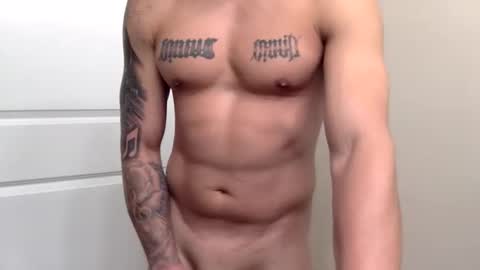 Snapshot of fithornyandtatted chatting on April 27, 2026, 10:30 pm fithornyandtatted online show from April 27, 2026, 10:30 pm