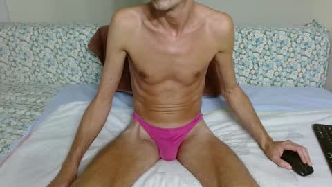 Snapshot of fithotguy90 chatting on October 12, 2025, 4:39 pm Luis online show from October 12, 2025, 4:39 pm
