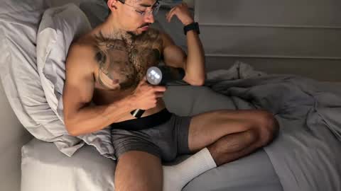 Snapshot of fitjacques chatting on June 2, 2026, 2:13 am fitjacques online show from June 2, 2026, 2:13 am
