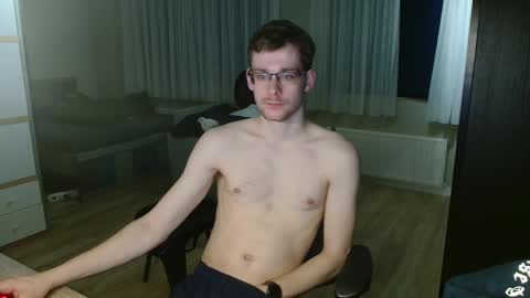 Fitwhiteboy01 online show from November 9, 2025, 5:33 pm