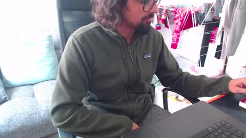 fizz6572 online show from January 13, 2025, 10:58 am