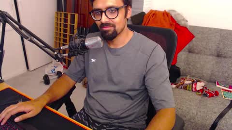 fizz6572 online show from October 18, 2025, 7:14 pm