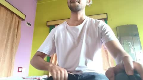 Snapshot of fizz_04_fun chatting on July 1, 2026, 9:33 am Ur BoyToy online show from July 1, 2026, 9:33 am