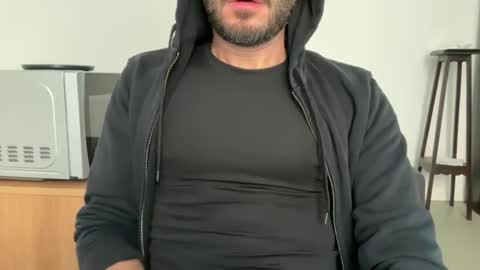 Fla is short for Flavio online show from October 19, 2025, 11:33 am