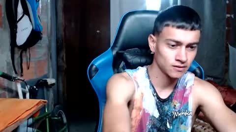 Snapshot of flacolatind chatting on November 19, 2025, 2:22 am FLACO online show from November 19, 2025, 2:22 am