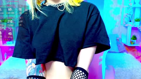 Sophie online show from December 16, 2024, 4:13 am