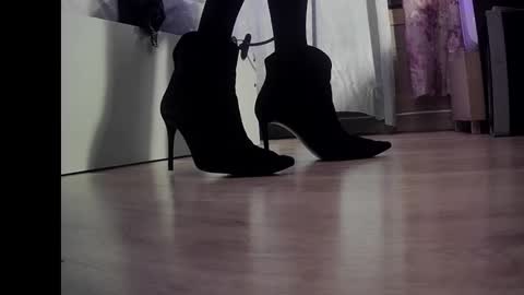 flakoyflaki online show from October 18, 2025, 9:26 pm