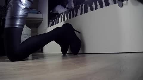 flakoyflaki online show from October 19, 2025, 10:10 pm