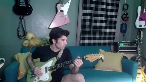 Flannel Dong online show from December 5, 2025, 7:28 am