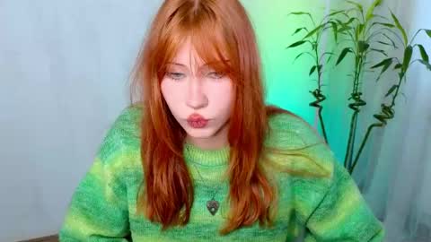 fleur_fox online show from May 26, 2026, 9:27 am
