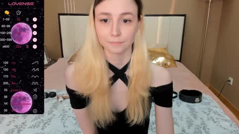 FlexiMona online show from February 1, 2025, 9:43 am