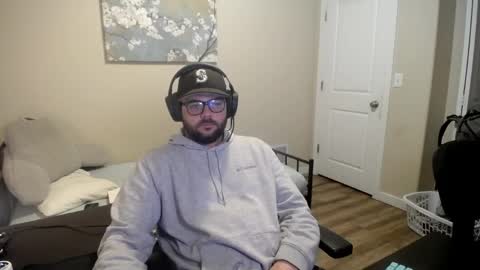 Snapshot of flikk14 chatting on April 7, 2026, 3:18 am flikk14 online show from April 7, 2026, 3:18 am