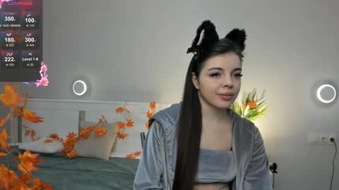 Doloras online show from November 26, 2025, 7:09 am