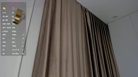 Snapshot of flirtykitty_ chatting on November 9, 2025, 2:32 am Emely online show from November 9, 2025, 2:32 am