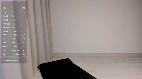 Snapshot of flirtykitty_ chatting on November 21, 2025, 7:07 am Emely online show from November 21, 2025, 7:07 am