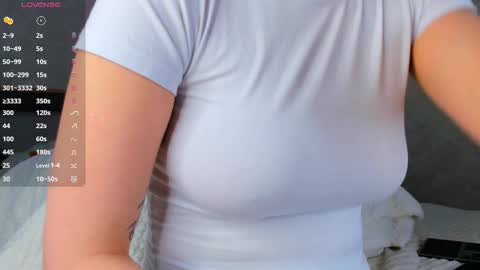 Emely  online show from March 20, 2026, 9:47 am