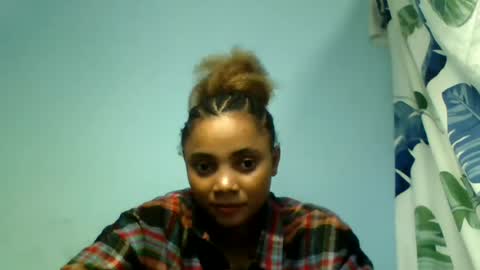 Snapshot of flooreenceee chatting on July 11, 2026, 10:07 am flooreenceee online show from July 11, 2026, 10:07 am