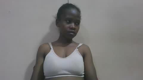 Snapshot of flora48230522373 chatting on April 20, 2026, 6:27 am flora48230522373 online show from April 20, 2026, 6:27 am