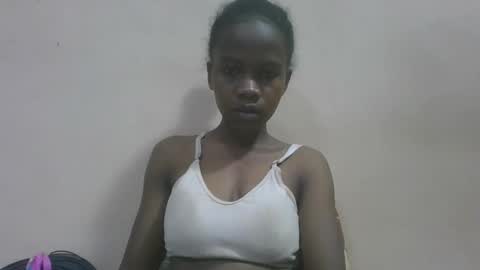 Snapshot of flora48230522373 chatting on April 28, 2026, 2:27 am flora48230522373 online show from April 28, 2026, 2:27 am