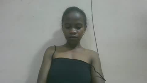 Snapshot of flora48230522373 chatting on May 5, 2026, 7:27 am flora48230522373 online show from May 5, 2026, 7:27 am