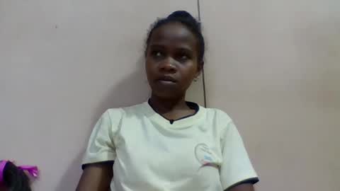 Snapshot of flora48230522373 chatting on May 23, 2026, 8:18 am flora48230522373 online show from May 23, 2026, 8:18 am