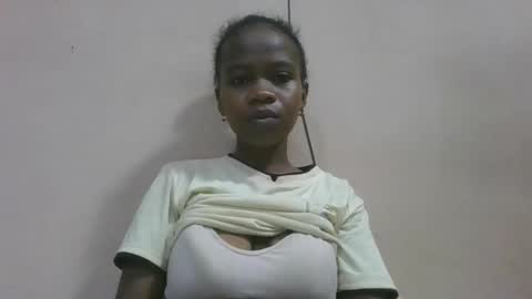 Snapshot of flora48230522373 chatting on May 29, 2026, 2:31 am flora48230522373 online show from May 29, 2026, 2:31 am