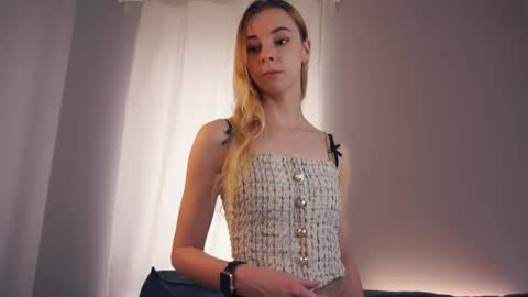 Snapshot of florbrobst chatting on June 1, 2026, 6:59 am Melody online show from June 1, 2026, 6:59 am