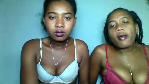 florencia011 online show from March 3, 2025, 6:12 pm