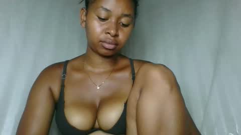 florencia011 online show from December 23, 2025, 7:39 am