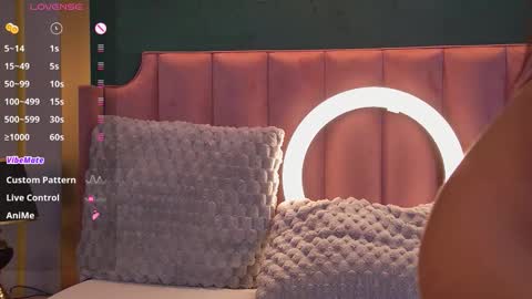 Vanessa online show from September 9, 2025, 5:07 am