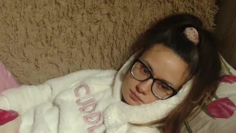 Snapshot of flowercandydoll chatting on December 11, 2024, 7:46 pm say meow and send tip online show from December 11, 2024, 7:46 pm