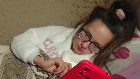 Snapshot of flowercandydoll chatting on December 14, 2024, 7:03 pm say meow and send tip online show from December 14, 2024, 7:03 pm