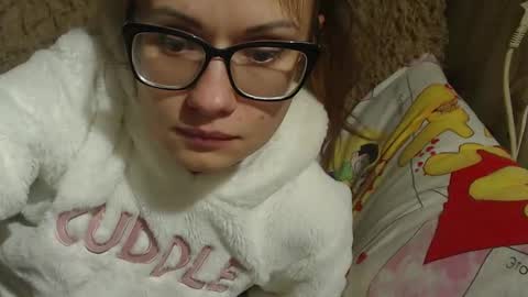 Snapshot of flowercandydoll chatting on December 27, 2024, 4:10 pm say meow and send tip online show from December 27, 2024, 4:10 pm