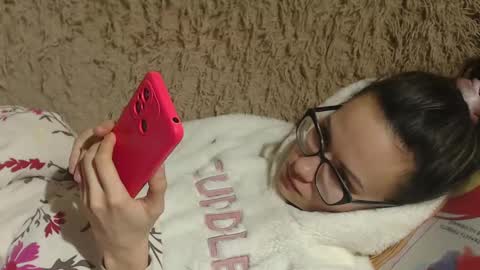 Snapshot of flowercandydoll chatting on February 14, 2025, 6:29 pm say meow and send tip online show from February 14, 2025, 6:29 pm