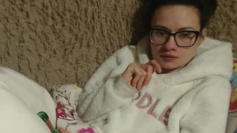 Snapshot of flowercandydoll chatting on February 15, 2025, 11:03 pm say meow and send tip online show from February 15, 2025, 11:03 pm