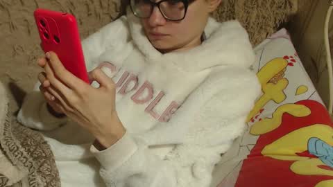 say meow and send tip  online show from January 18, 2025, 9:55 pm