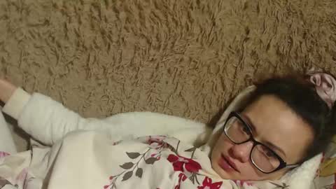 say meow and send tip  online show from February 13, 2025, 2:01 am